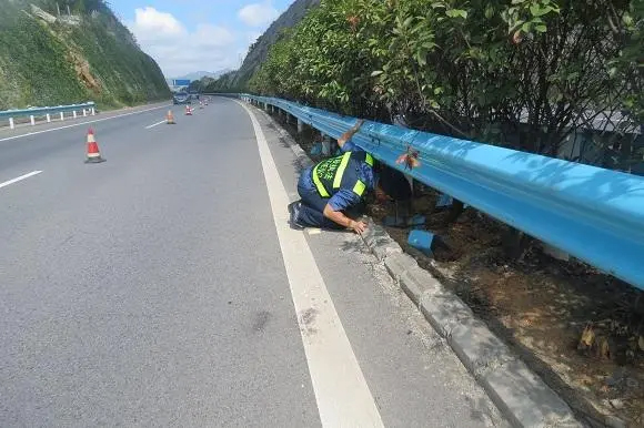 那曲高速路波形护栏